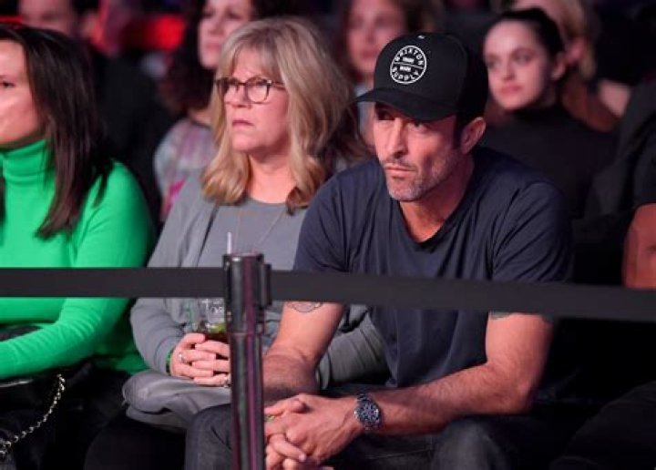 A Comprehensive Insight into the Life and Career of Alex O'Loughlin