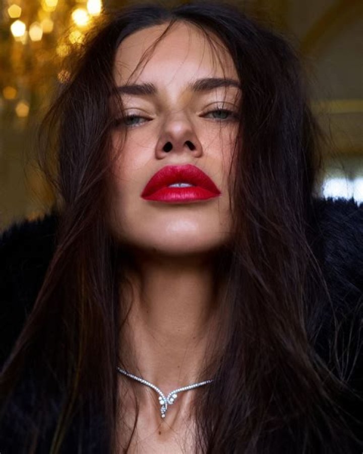 Adriana Lima and Ozempic: The Connection Behind the Model's Transformation