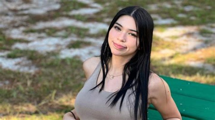 Aishah Sofey: The Rising Star of Social Media and Influencer Culture