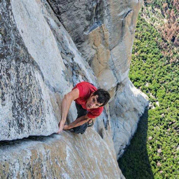 Alex Honnold: The Inspiring Journey of a Legendary Free Solo Climber