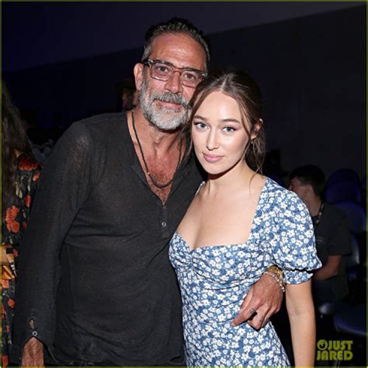 Alycia Debnam-Carey Relationship: A Deep Dive into Her Love Life