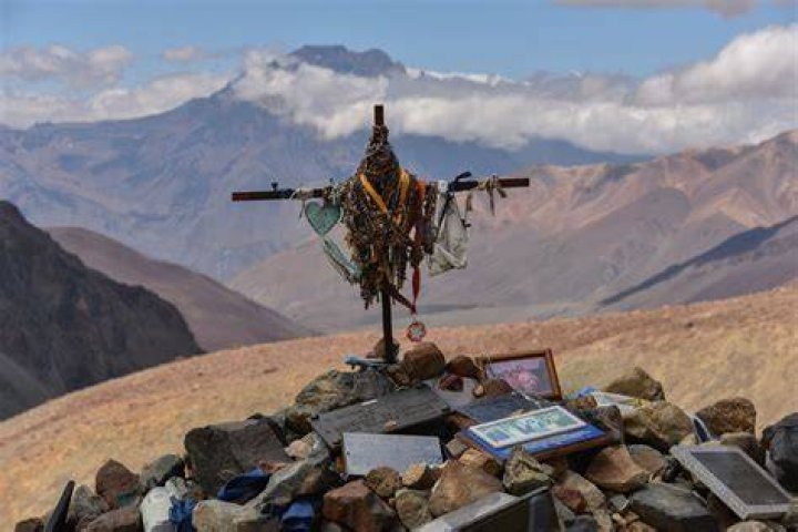 Andes Plane Crash Pictures: A Comprehensive Analysis of the Tragedy