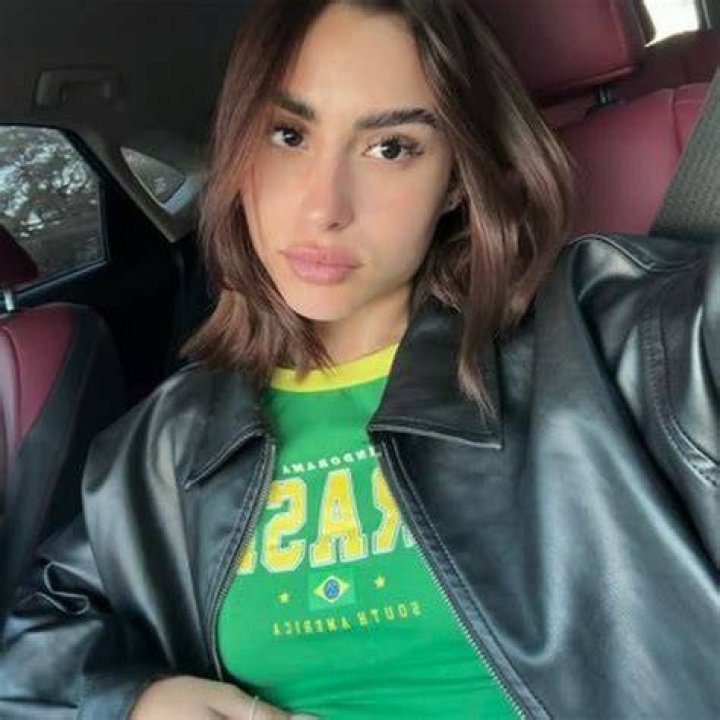 Angela Alvarez: The Rise of an OnlyFans Star