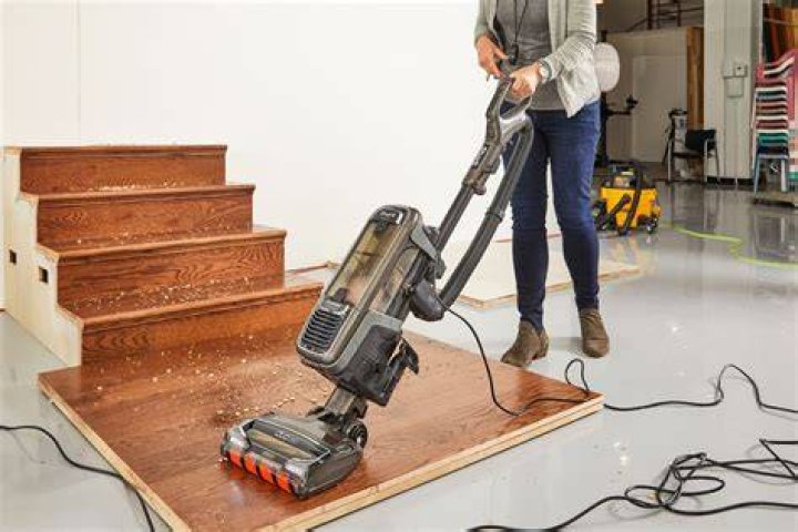 Best Vacuum for Hardwood Floors: A Comprehensive Guide