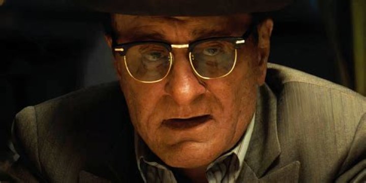 Big Ears, Big Impact: Robert De Niro's Unforgettable Trademark