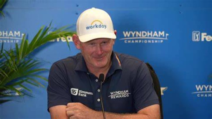 Brandt Snedeker Career Earnings: A Deep Dive into His Financial Success