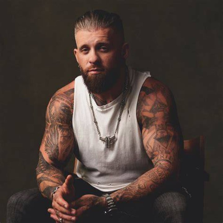 Brantley Gilbert Height Weight: Everything You Need to Know