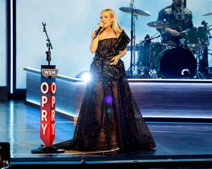 Carrie Underwood's Unforgettable Tribute to Motörhead