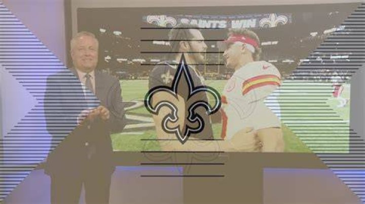 Derek Carr: The Latest Breaking News and Updates