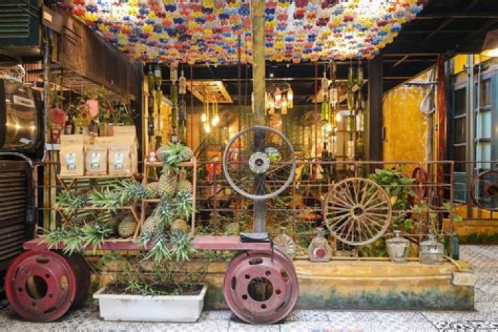 Discover the Charm of Marias Cafe: A Hidden Gem in the Heart of the City