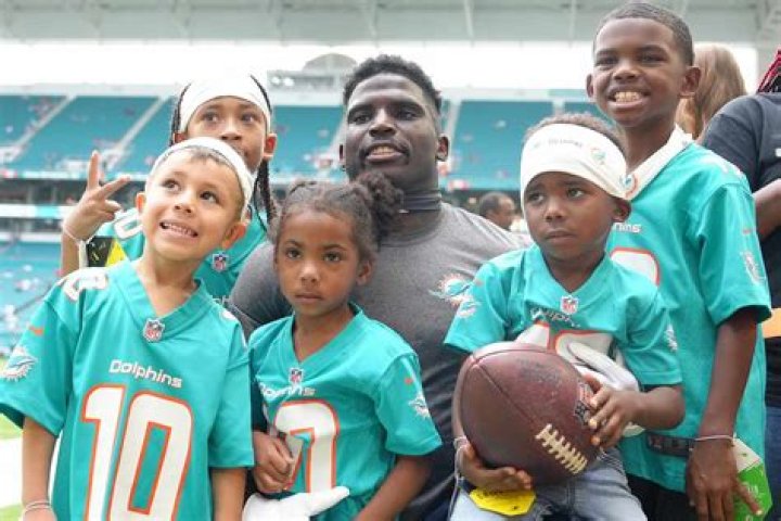Discover the Number of Children Tyreek Hill Has