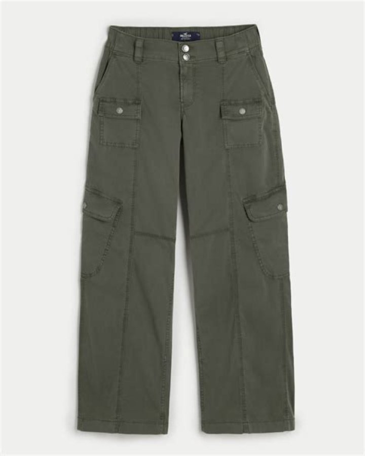 Discover the Versatility of Hollister Cargo Pants