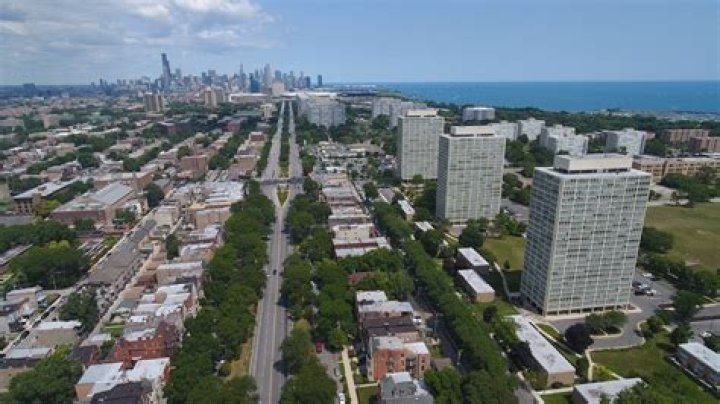 Discovering Logan Square: A Vibrant Community in Chicago