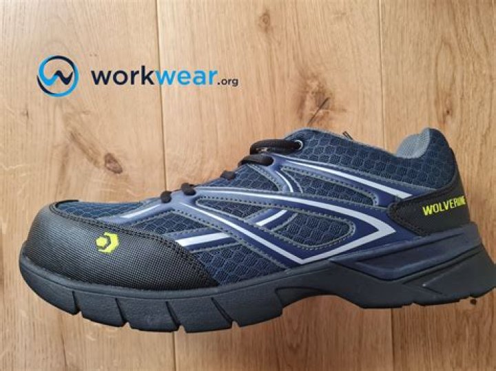 Discovering Whistle Workwear: The Essential Gear for Professionals