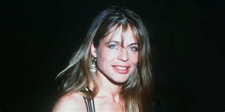 Does Linda Hamilton Smoke? Exploring the Facts About the Iconic Actress