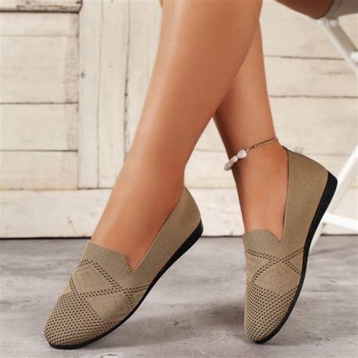 Dressy Flats: The Perfect Blend of Style and Comfort