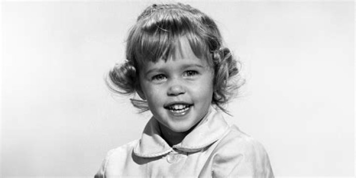 Emil Minty: The Journey of a Child Star to a Respected Actor