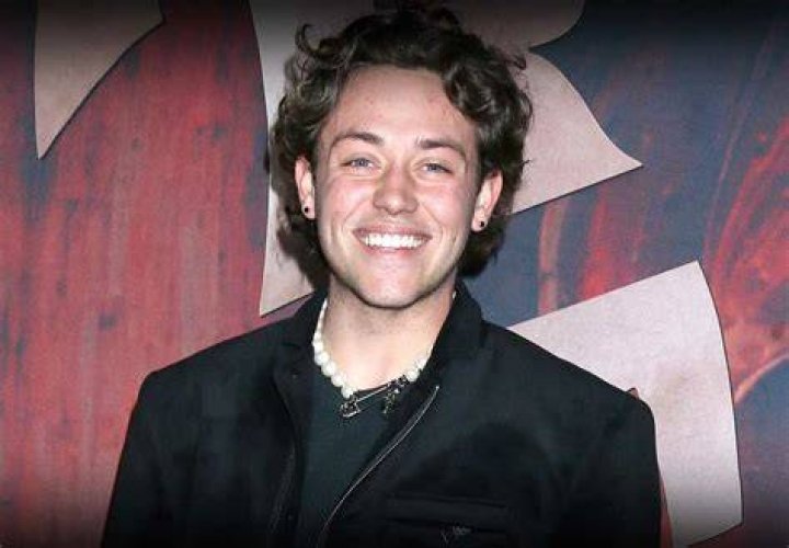 Ethan Cutkosky Net Worth 2024: Insights and Future Prospects