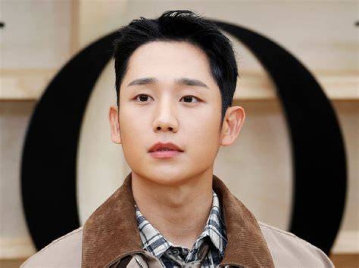 Exploring Jung Hae In's Plastic Surgery Journey: Truth or Rumor?