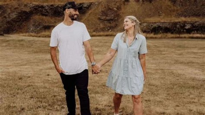 Exploring the Life of Daryl 'Chill' Mitchell and His Wife