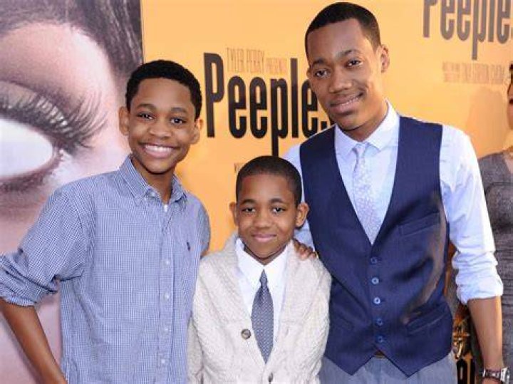 Exploring the Lives of Oliver Stark and His Brothers: A Comprehensive Biography