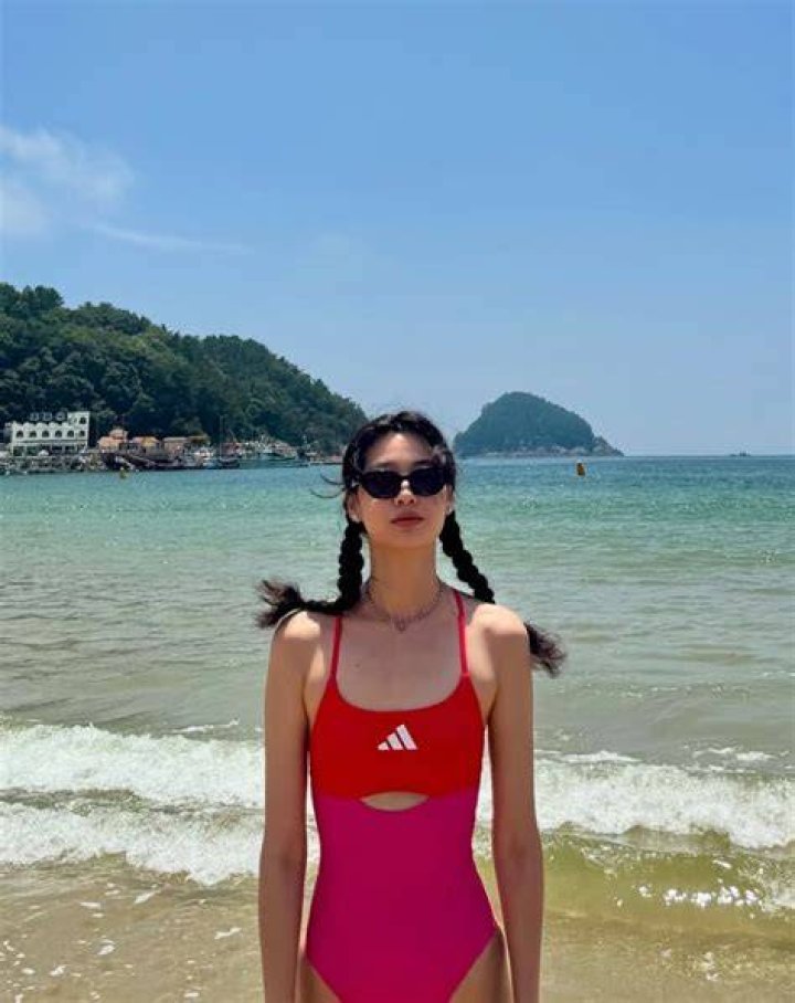 Exploring the Rise of Jung Ho-yeon: From Model to Global Star