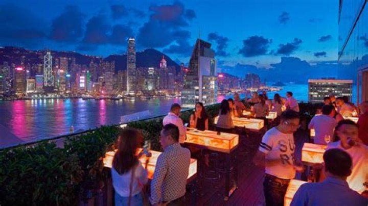 Exploring the Unique Experience of Hong Kong Lounge