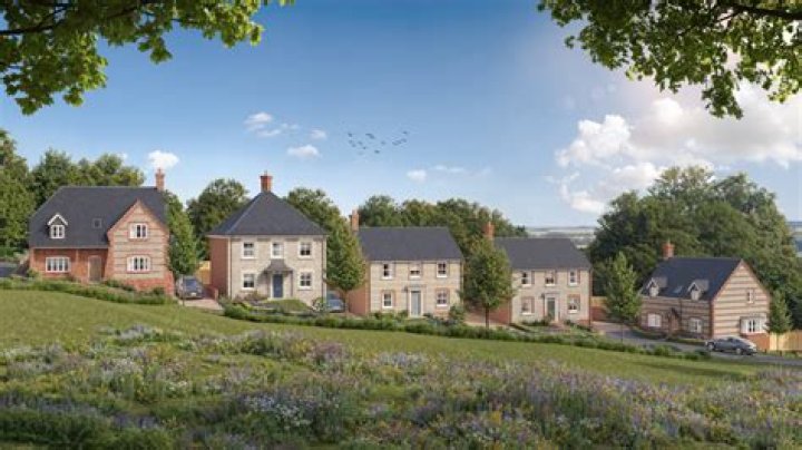 Fiddleford Finds: Unique Homes & Stories