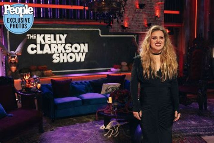 Halo Kelly: Exploring the Life and Impact of Kelly Clarkson