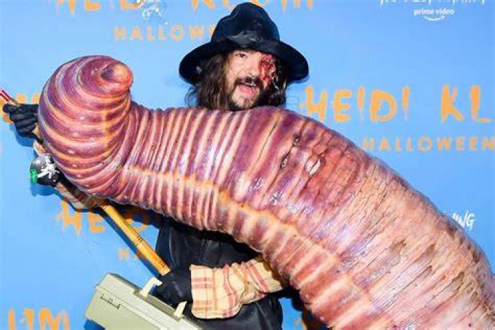 Heidi Klum's Iconic Worm Costume: A Halloween Extravaganza