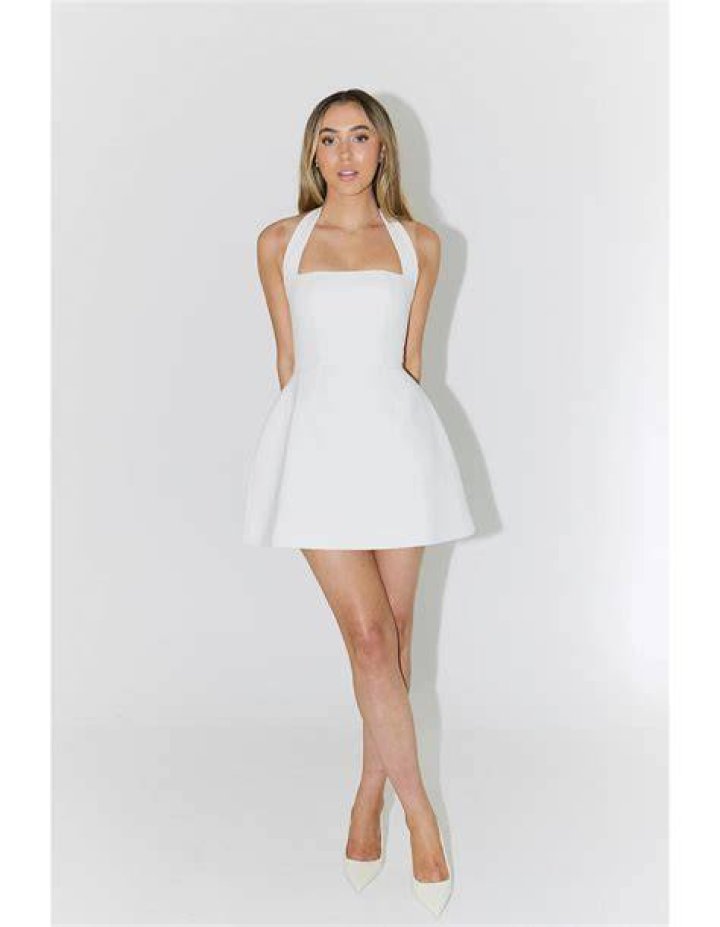 Highlighter Wavy Dress: The Ultimate Fashion Statement for Every Occasion