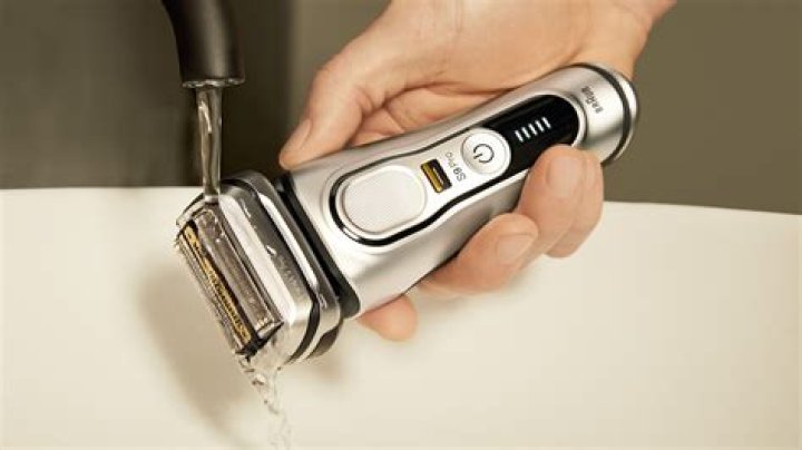 How Do You Clean a Gamma Shaver: A Comprehensive Guide