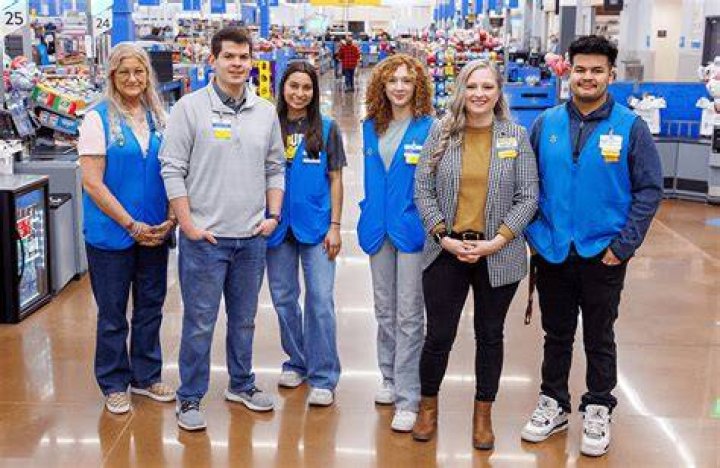 How Long to Call Employer Back After Working at Walmart