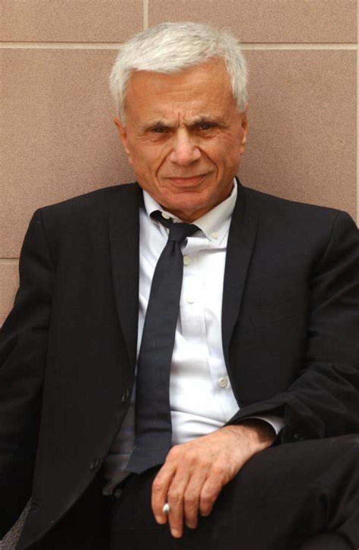 How Tall Was Robert Blake? Unveiling the Height of a Hollywood Icon