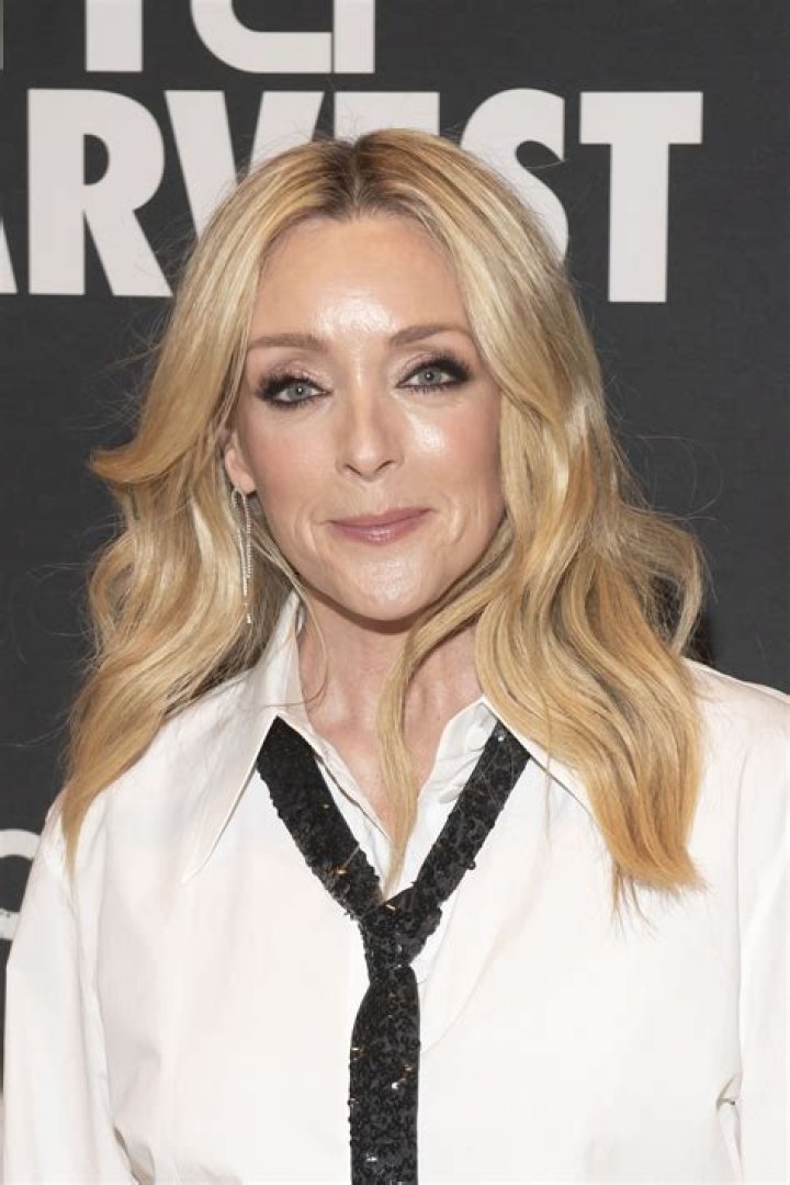 Jane Krakowski Measurements: Diving Into the Life and Career of the Talented Star