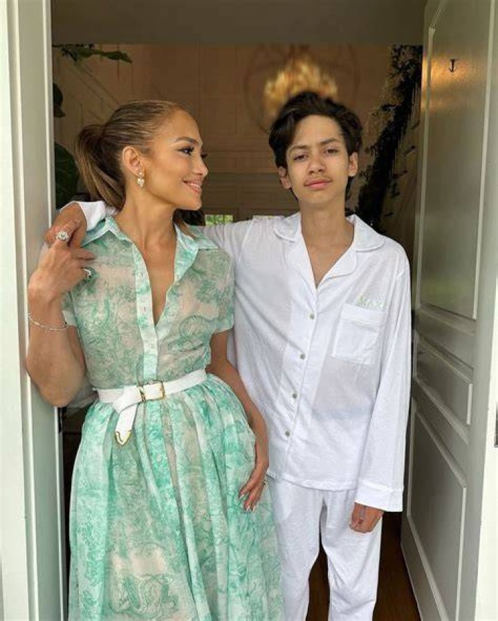 Jennifer Lopez Pregnant: What You Need to Know