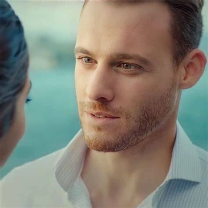 Kerem Bursin: A Rising Star in Turkish Cinema
