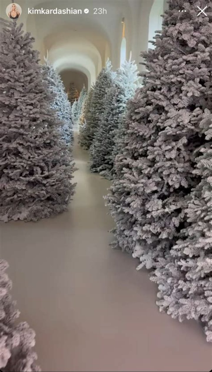 Kim Kardashian's Christmas Decorations: A Glimpse into Her Holiday Wonderland
