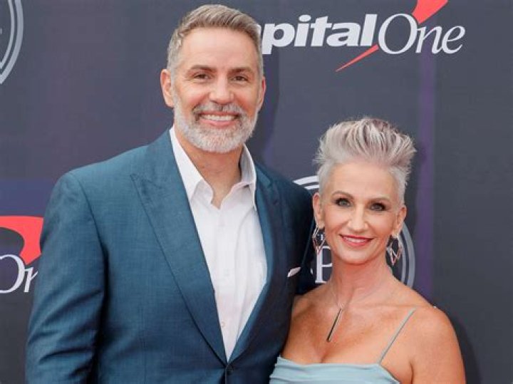 Kurt Warner's Political Party: A Look into His Values and Beliefs