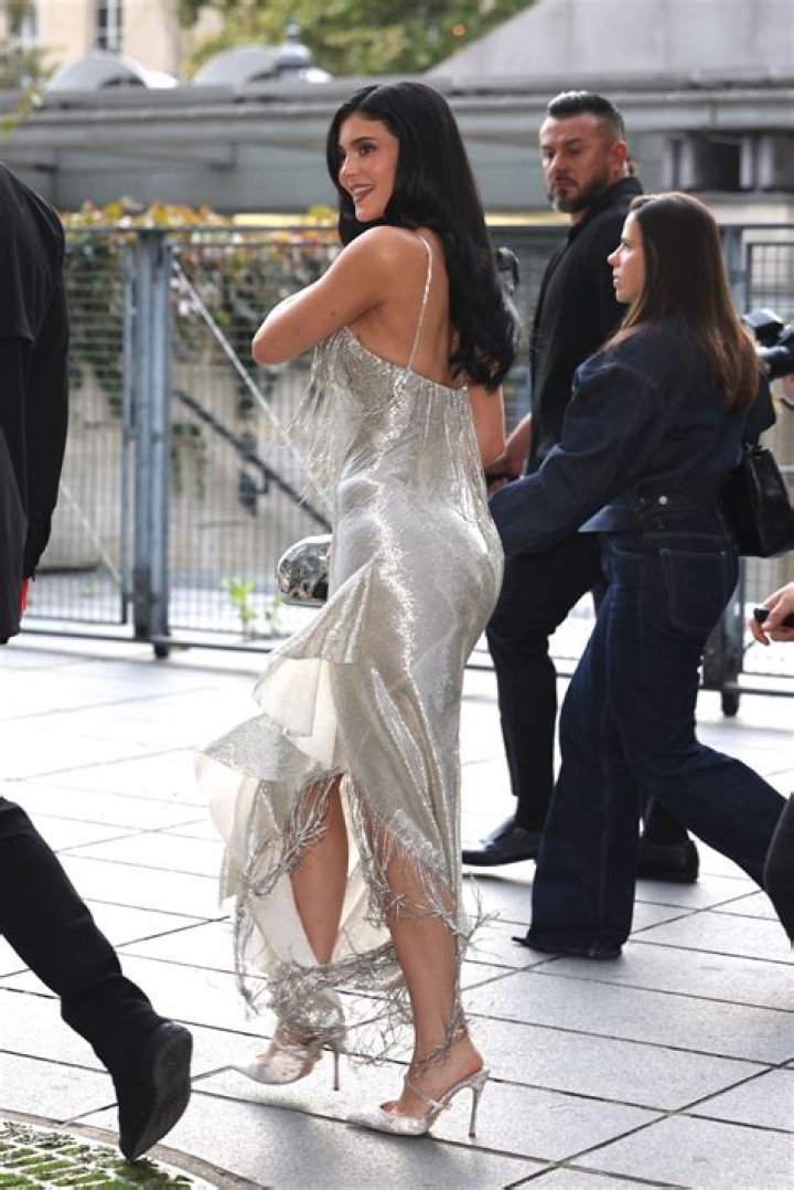 Kylie Jenner Paris Photos: A Glimpse into Style and Glamour