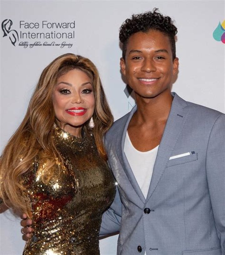 La Toya Jackson's Relationship Status: Is She Engaged?