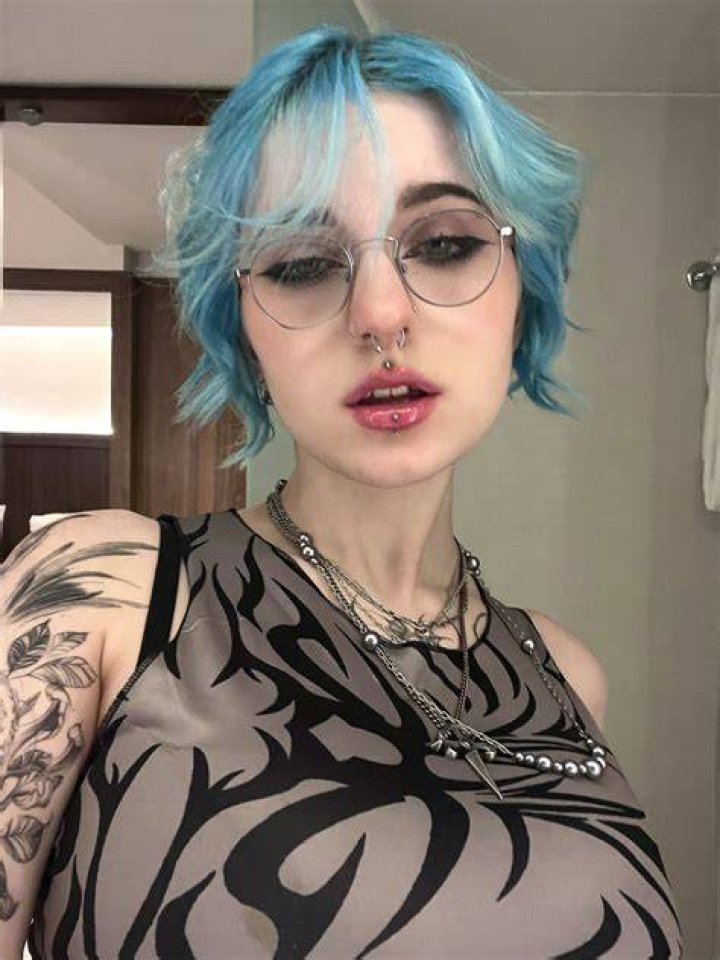 Lyra Crow Leaks: Unraveling the Controversy Surrounding the Viral Phenomenon