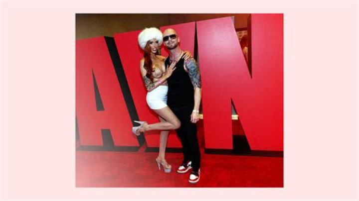 Masuimi Max: The Rising Star of the Adult Industry