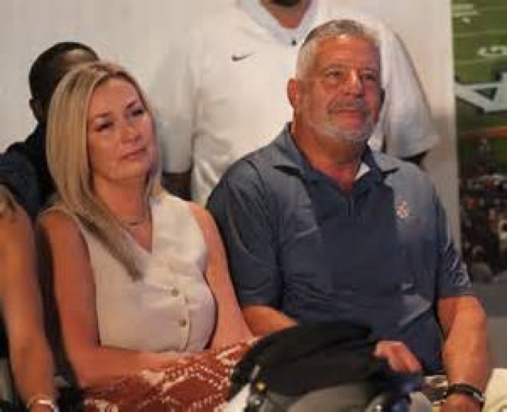 Meet the Wife of Basketball Coach Bruce Pearl
