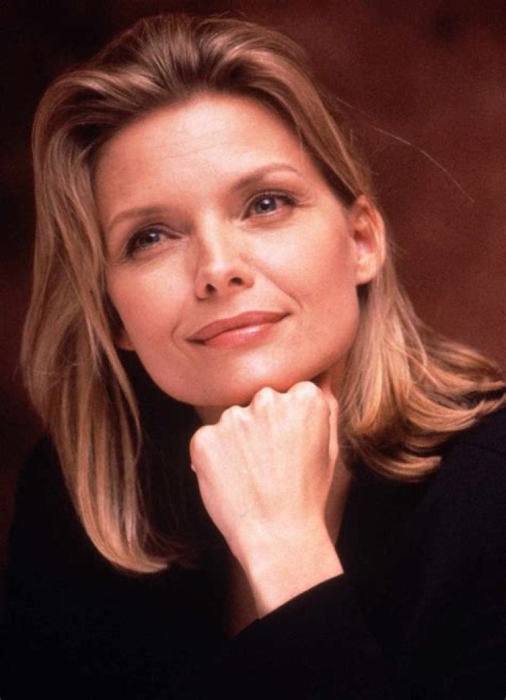 Michelle Pfeiffer: A Comprehensive Look at the Life and Career of an Iconic Actress