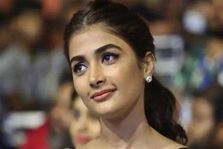 Pooja Hegde: A Glimpse into Her Relationships
