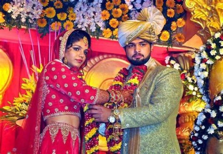 Sakshi Tanwar's Husband: Unveiling the Mystery