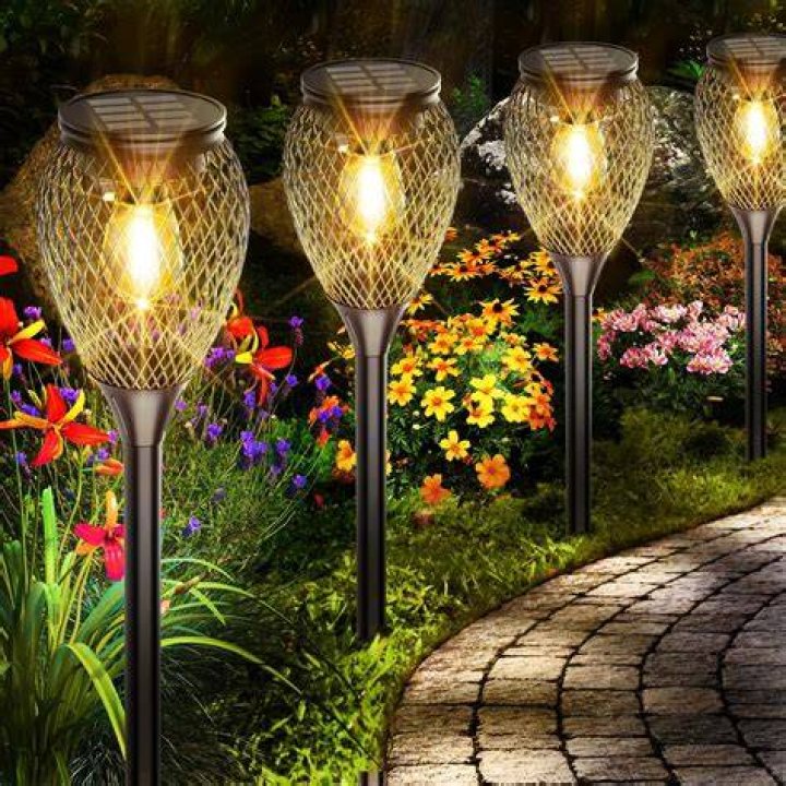 Solar Yard Lights: Illuminate Your Outdoor Spaces Sustainably