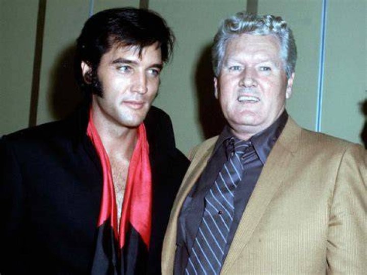The Dynamic Duo: Elvis and Vernon Presley's Unbreakable Bond