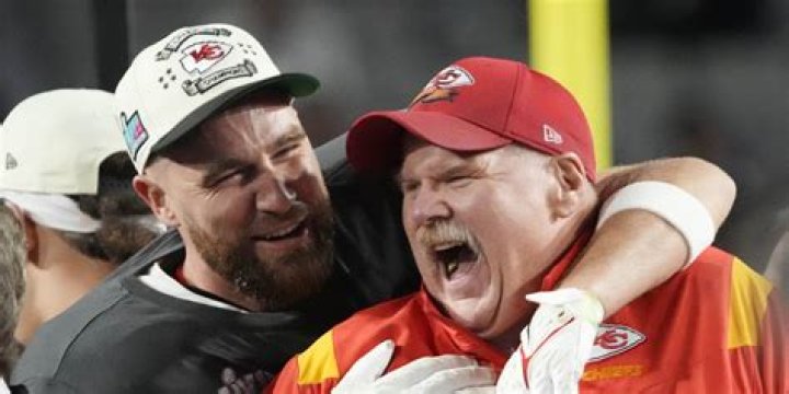 Travis Kelce’s Fiery Outburst at Andy Reid During the Super Bowl: A Moment to Remember